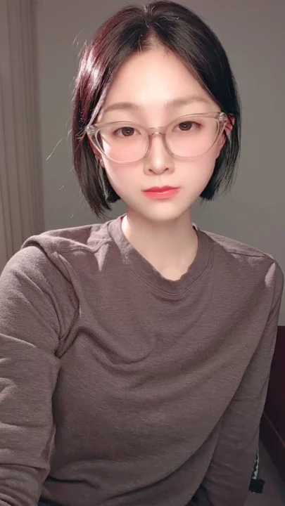 Screenshot 20 from Xiao Japanese Solo Masturbation — Gap Moe Glasses Tease in Lingerie