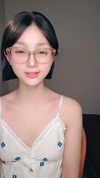 Screenshot 1 from Xiao Japanese Solo Masturbation — Gap Moe Glasses Tease in Lingerie