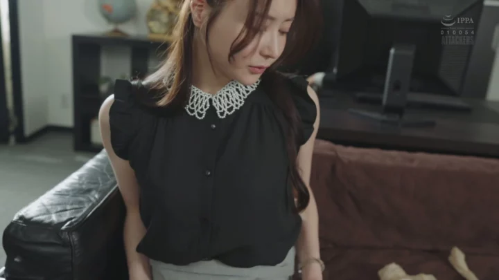 Screenshot 8 from Yaoyao Japanese POV Creampie — Secretary in Lingerie Gets Fucked Hard After Work
