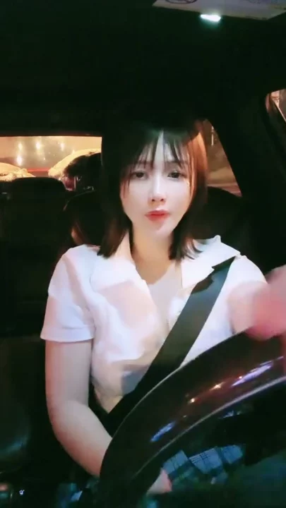 Screenshot 38 from Yiyi Japanese POV Masturbation — Big-Tits Lingerie Outdoor Selfie