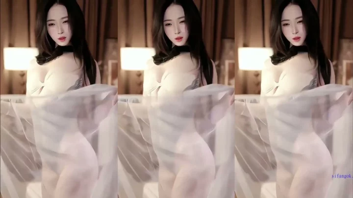 Screenshot 4 from Yuyu Chinese Amateur Solo — Lingerie to Nude Gap Moe Debut [FC2-PPV-361910]