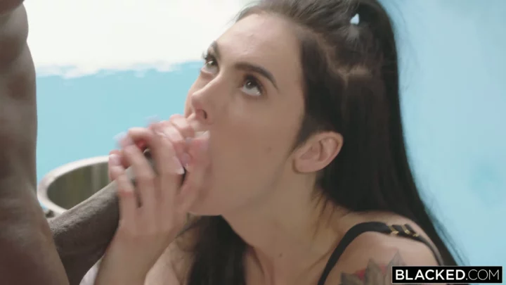 Screenshot 2 from European Amateur POV — Slim Beauty Takes Hard Creampie in Hotel
